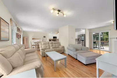 [Address not provided], Carol Stream, IL 60188 - Photo 17