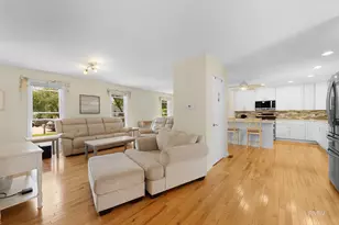 [Address not provided], Carol Stream, IL 60188 - Photo 7