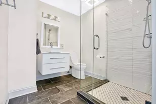 1444 N Orleans St, Chicago, IL 60610 - Photo 17
