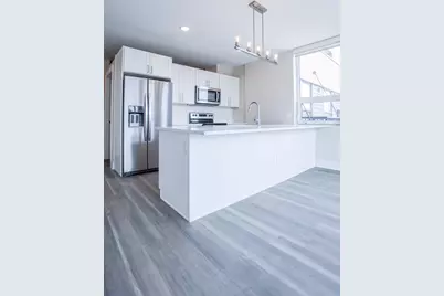 880 Lee Street #315, Des Plaines, IL 60016 - Photo 3