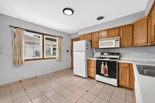 6520 N 54th St, Milwaukee, WI 53223 - Photo 7