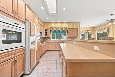 12128 Spring Creek Drive, Huntley, IL 60142 - Photo 15
