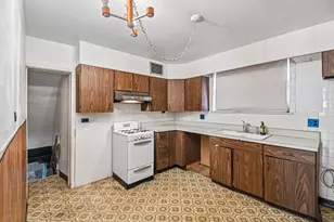 703 N 7th Ave, Maywood, IL 60153 - Photo 7