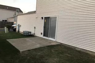 923 Four Seasons Blvd, Aurora, IL 60504 - Photo 3