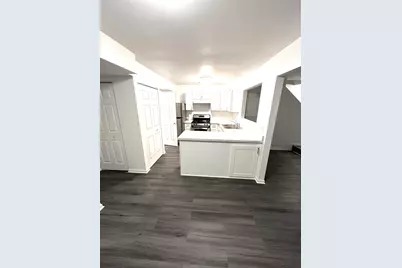 923 Four Seasons Boulevard, Aurora, IL 60504 - Photo 9