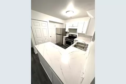 923 Four Seasons Boulevard, Aurora, IL 60504 - Photo 5