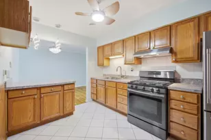 8856 Northshore Dr, Des Plaines, IL 60016 - Photo 19