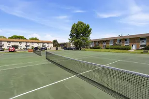 8856 Northshore Dr, Des Plaines, IL 60016 - Photo 25