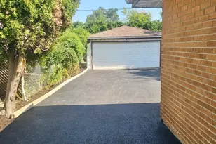500 Florian Dr, Des Plaines, IL 60016 - Photo 19