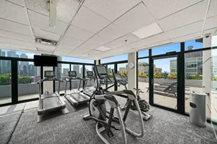 435 W Erie St, Chicago, IL 60654 - Photo 17