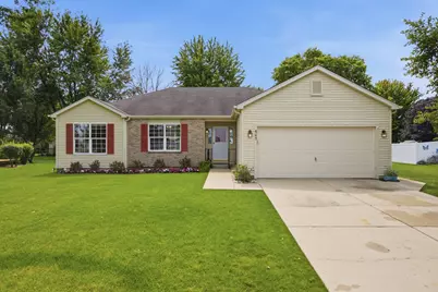 605 Tanglewood Trail, McHenry, IL 60050 - Photo 1