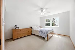 605 Tanglewood Trail, McHenry, IL 60050 - Photo 13