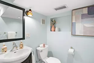 1054 Oakview Dr, Wheaton, IL 60187 - Photo 31