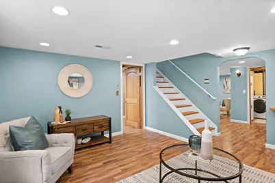 1054 Oakview Drive, Wheaton, IL 60187 - Photo 27
