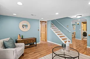 1054 Oakview Dr, Wheaton, IL 60187 - Photo 27