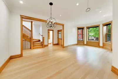 3752 N Wayne Avenue, Chicago, IL 60613 - Photo 3