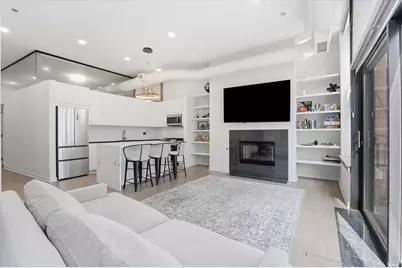 333 W Hubbard Street #1010, Chicago, IL 60654 - Photo 7