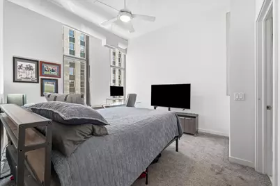 333 W Hubbard Street #1010, Chicago, IL 60654 - Photo 11