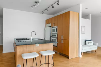 653 N Kingsbury Street #2402, Chicago, IL 60654 - Photo 7