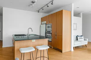 653 N Kingsbury St, Chicago, IL 60654 - Photo 7