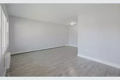 2537 E 83rd Street #207, Chicago, IL 60617 - Photo 3