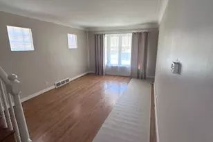 5224 S Rutherford Ave, Chicago, IL 60638 - Photo 3