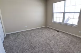 385 Bradbury Ln, Bartlett, IL 60103 - Photo 15