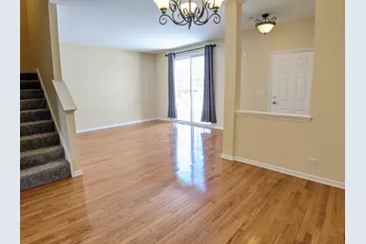 385 Bradbury Lane, Bartlett, IL 60103 - Photo 3