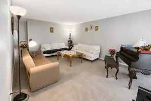 7711 Marjorie Dr, Marengo, IL 60152 - Photo 5
