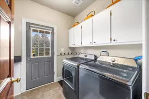 4N796 W Woods Ct, Saint Charles, IL 60175 - Photo 19