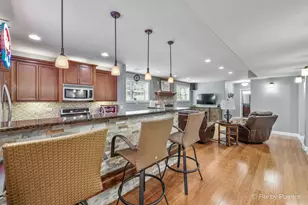 5226 Greenshire Cir, Lake in the Hills, IL 60156 - Photo 41