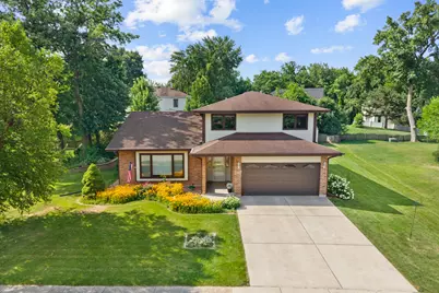 345 Mayfair Drive, Aurora, IL 60504 - Photo 3