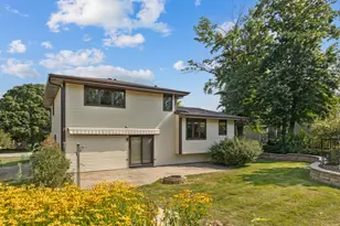 345 Mayfair Dr, Aurora, IL 60504 - Photo 29