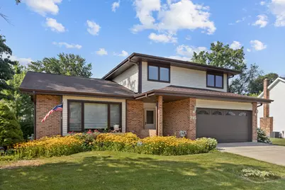 345 Mayfair Drive, Aurora, IL 60504 - Photo 1