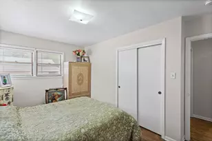 8240 45th St, Lyons, IL 60534 - Photo 15