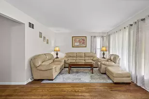 8240 45th St, Lyons, IL 60534 - Photo 5