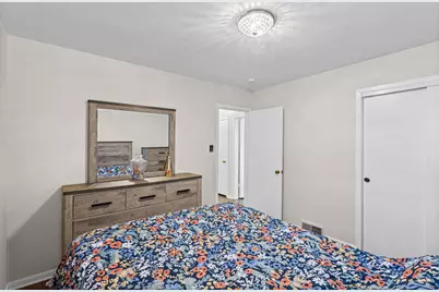 8240 45th Street, Lyons, IL 60534 - Photo 13