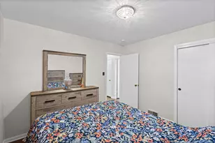 8240 45th St, Lyons, IL 60534 - Photo 13