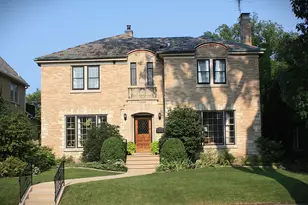 1204 Fair Oaks Ave, Oak Park, IL 60302 - Photo 1