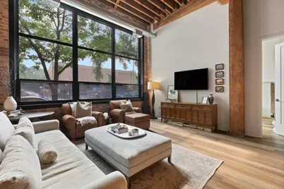 818 N Wolcott Avenue #207, Chicago, IL 60622 - Photo 3
