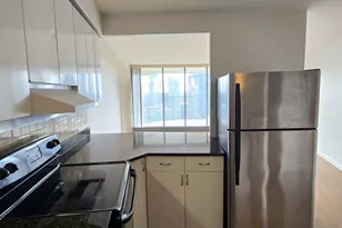 300 N State St, Chicago, IL 60654 - Photo 9
