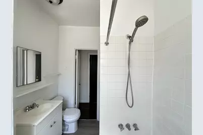931.5 W Sunnyside Avenue #2E, Chicago, IL 60640 - Photo 19