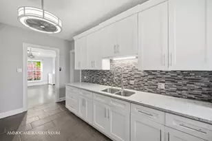 6807 S Paxton Ave, Chicago, IL 60649 - Photo 13