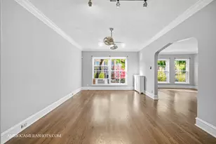 6807 S Paxton Ave, Chicago, IL 60649 - Photo 9