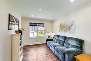 1223 Ridgewood Dr, Highland Park, IL 60035 - Photo 11