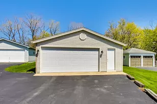 1223 Ridgewood Dr, Highland Park, IL 60035 - Photo 27