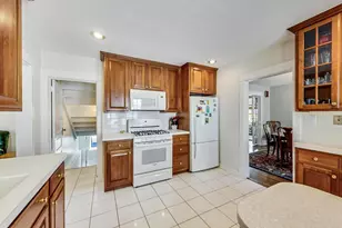 1223 Ridgewood Dr, Highland Park, IL 60035 - Photo 9