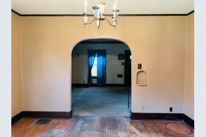 325 W Moseley Street, Freeport, IL 61032 - Photo 9
