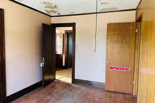 325 W Moseley St, Freeport, IL 61032 - Photo 15