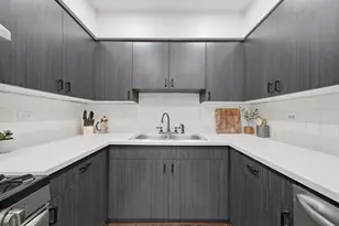 1311 N Baldwin Ct, Palatine, IL 60074 - Photo 9